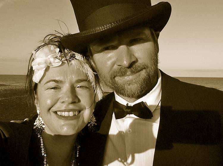 Bruce and me on the beach (selfie)